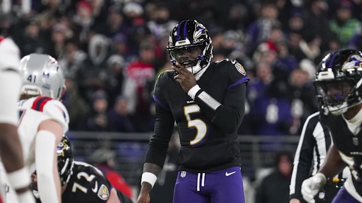 Dec 21, 2025; Baltimore, Maryland, USA; Baltimore Ravens quarterback Tyler Huntley (5) at the line of scrimmage against the New England Patriots during the first half of the game at M&T Bank Stadium. Mandatory Credit: James Lang-Imagn Images Dec 21, 2025; Baltimore, Maryland, USA; Baltimore Ravens quarterback Tyler Huntley (5) at the line of scrimmage against the New England Patriots during the first half of the game at M&T Bank Stadium. Mandatory Credit: James Lang-Imagn Images