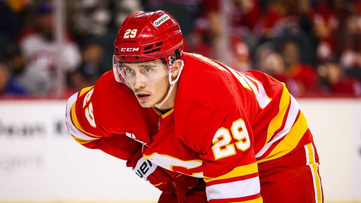 Samuel Honzek of the Calgary Flames