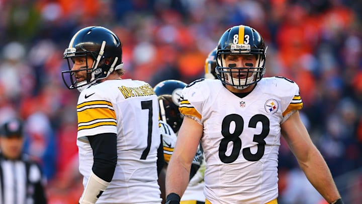 Jan 17, 2016; Denver, CO, USA; Pittsburgh Steelers quarterback Ben Roethlisberger (7) and tight end Heath Miller (83) against the Denver Broncos during the AFC Divisional round playoff game at Sports Authority Field at Mile High. Mandatory Credit: Mark J. Rebilas-Imagn Images