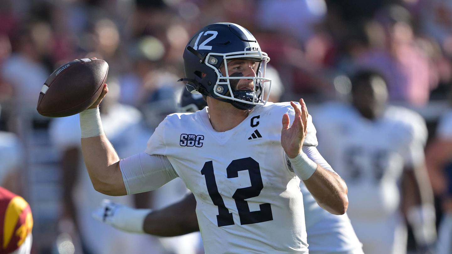 Cincinnati Bearcats Quarterback Situation Ranked Among Middle of All FBS Schools