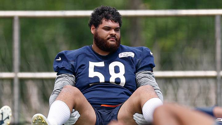 Chicago Bears OT Darnell Wright warms up during minicamp at Halas Hall. Mandatory Credit: Kamil Krzaczynski-Imagn Images Chicago Bears OT Darnell Wright warms up during minicamp at Halas Hall. Mandatory Credit: Kamil Krzaczynski-Imagn Images