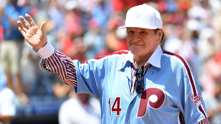 Aug 7, 2022; Philadelphia, Pennsylvania, USA;  Former Philadelphia Phillies great Pete Rose acknowledges the crowd during Alumni Day ceremony before game against the Washington Nationals at Citizens Bank Park.