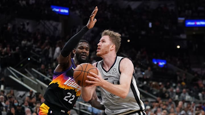 Jakob Poeltl, DeAndre Ayton