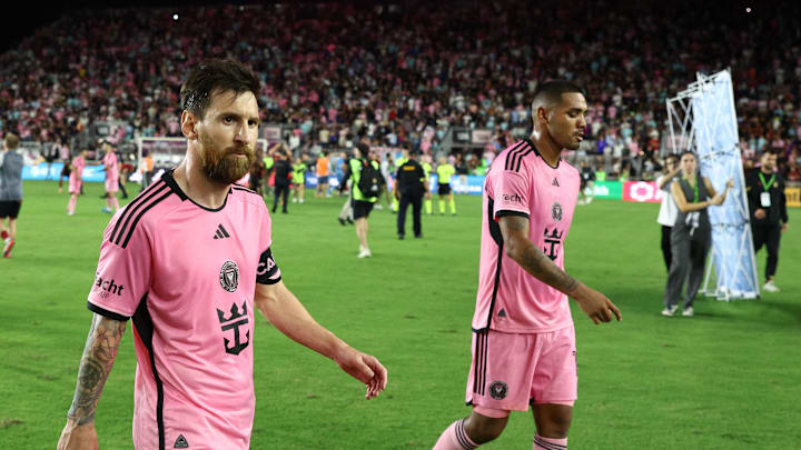 Nov 9, 2024; Fort Lauderdale, Florida, USA; Inter Miami FC forward Lionel Messi (10) Credit: Nathan Ray Seebeck-Imagn Images
