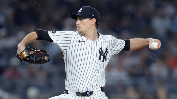 Sep 24, 2025; Bronx, New York, USA; New York Yankees starting pitcher Max Fried (54) pitches against the Chicago White Sox during the first inning at Yankee Stadium. Mandatory Credit: Brad Penner-Imagn Images Sep 24, 2025; Bronx, New York, USA; New York Yankees starting pitcher Max Fried (54) pitches against the Chicago White Sox during the first inning at Yankee Stadium. Mandatory Credit: Brad Penner-Imagn Images
