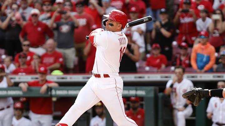 Sep 24, 2023; Cincinnati, Ohio, USA; Cincinnati Reds first baseman Joey Votto (19) hits a single