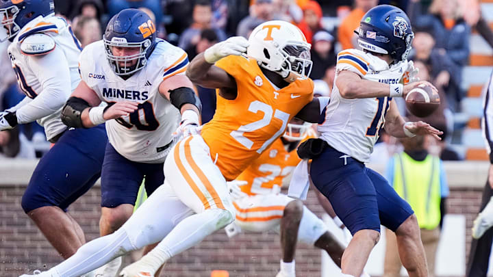 Tennessee defensive lineman James Pearce Jr. sacks UTEP quarterback JP Pickles during a college football game between Tennessee and UTEP at Neyland Stadium in Knoxville, Tenn., on Saturday, Nov. 23, 2024.