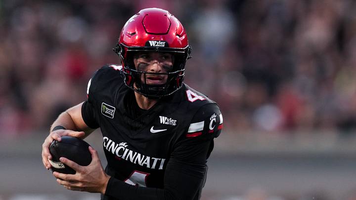 Sep 12, 2026; Cincinnati, Ohio, USA; Cincinnati Bearcats quarterback JC French IV (4) runs with the ball against the Western Carolina Catamounts in the first half at Nippert Stadium. Mandatory Credit: Aaron Doster-Imagn Images Sep 12, 2026; Cincinnati, Ohio, USA; Cincinnati Bearcats quarterback JC French IV (4) runs with the ball against the Western Carolina Catamounts in the first half at Nippert Stadium. Mandatory Credit: Aaron Doster-Imagn Images