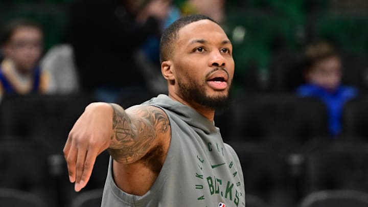 Feb 10, 2025; Milwaukee, Wisconsin, USA; Milwaukee Bucks guard Damian Lillard (0) warms up before game against the Golden State Warriors at Fiserv Forum. Mandatory Credit: Benny Sieu-Imagn Images Feb 10, 2025; Milwaukee, Wisconsin, USA; Milwaukee Bucks guard Damian Lillard (0) warms up before game against the Golden State Warriors at Fiserv Forum. Mandatory Credit: Benny Sieu-Imagn Images