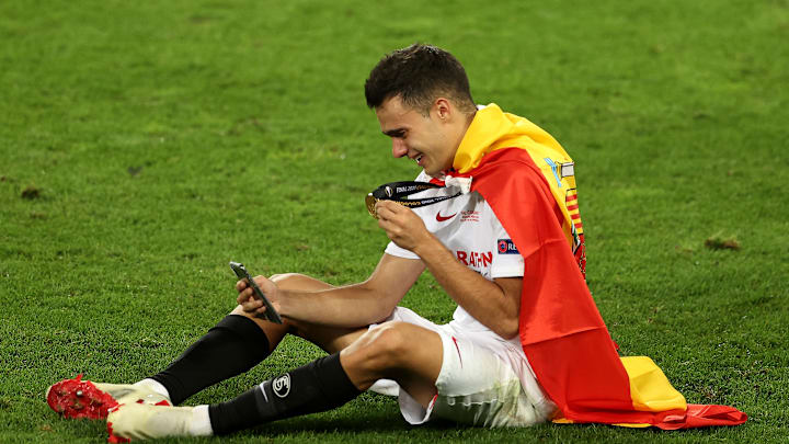 Seville v FC Internazionale - UEFA Europa League Final 0 - Reguilon celebrates after winning the 2020 Europa League with Sevilla 