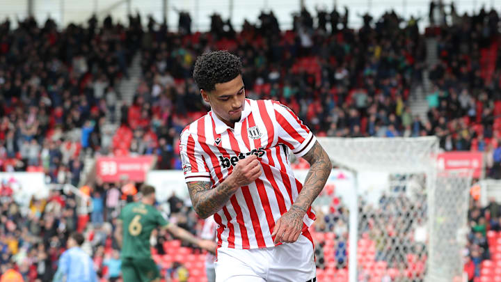 The Potential Return of Ki-Jana Hoever Could Lead to the Departure of This Player