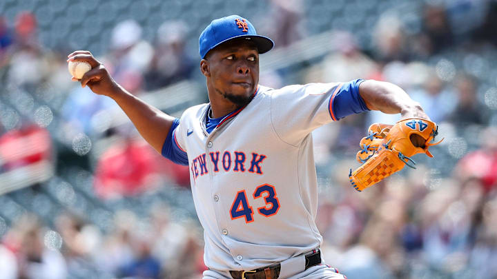 New York Mets starting pitcher Huascar Brazoban (43) delivers a pitch against the Minnesota Twins during the first inning at Target Field on April 16.