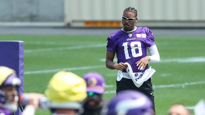 Jun 10, 2025; Minneapolis, MN, USA; Minnesota Vikings wide receiver Justin Jefferson (18) watches practice during minicamp at the Minnesota Vikings Training Facility. Mandatory Credit: Matt Krohn-Imagn Images Jun 10, 2025; Minneapolis, MN, USA; Minnesota Vikings wide receiver Justin Jefferson (18) watches practice during minicamp at the Minnesota Vikings Training Facility. Mandatory Credit: Matt Krohn-Imagn Images