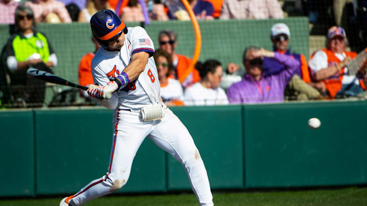 Clemson's Blake Wright (8) 
