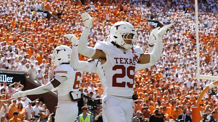 Sep 26, 2026; Knoxville, Tennessee, USA; Texas Longhorns defensive back Graceson Littleton reacts during the second half against the Tennessee Volunteers at Neyland Stadium. Randy Sartin-Imagn Images Sep 26, 2026; Knoxville, Tennessee, USA; Texas Longhorns defensive back Graceson Littleton reacts during the second half against the Tennessee Volunteers at Neyland Stadium. Randy Sartin-Imagn Images