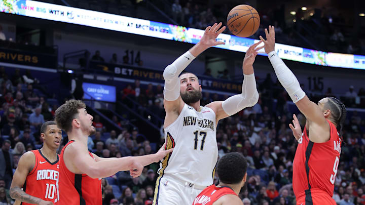Could the Houston Rockets add Jonas Valanciunas?