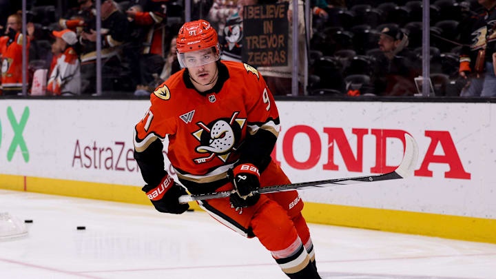 Nov 22, 2024; Anaheim, California, USA; Anaheim Ducks center Leo Carlsson (91) warms up before playing against the Buffalo Sabres at Honda Center. Mandatory Credit: Ryan Sun-Imagn Images
