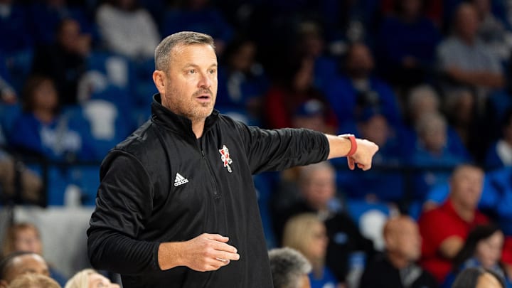 Louisville Cardinals head coach Jeff Walz calls out to his players during their game against the Kentucky Wildcats on Saturday, Nov. 16, 2024 at Memorial Coliseum in Lexington, Ky.