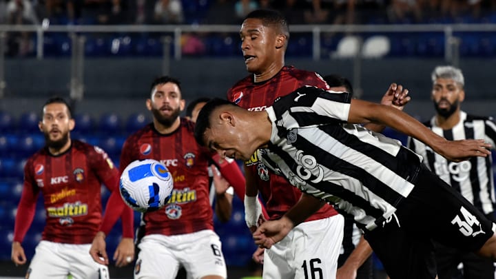 FBL-LIBERTADORES-LIBERTAD-CARACAS