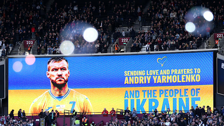 Andriy Yarmolenko ist Mannschaftskapitän der ukrainischen Nationalmannschaft Andriy Yarmolenko ist Mannschaftskapitän der ukrainischen Nationalmannschaft