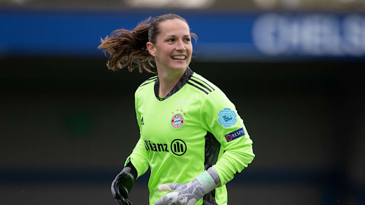 Die lange verletzte Laura Benkarth heizt den Konkurrenzkampf im Münchner Tor an