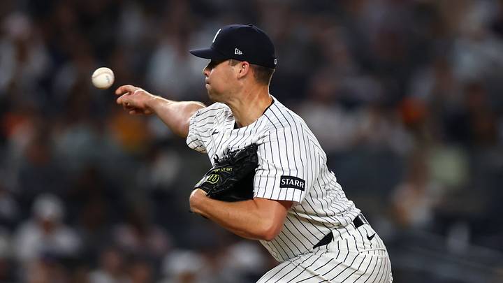 Aug 27, 2026; Bronx, New York, USA; New York Yankees pitcher Justin Topa (56) pitches against the Houston Astros in the eighth inning at Yankee Stadium. Mandatory Credit: Vincent Carchietta-Imagn Images Aug 27, 2026; Bronx, New York, USA; New York Yankees pitcher Justin Topa (56) pitches against the Houston Astros in the eighth inning at Yankee Stadium. Mandatory Credit: Vincent Carchietta-Imagn Images