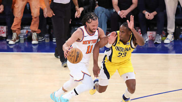 New York Knicks guard Jalen Brunson controls the ball against Indiana Pacers forward Aaron Nesmith. Mandatory Credit: Wendell Cruz-Imagn Images New York Knicks guard Jalen Brunson controls the ball against Indiana Pacers forward Aaron Nesmith. Mandatory Credit: Wendell Cruz-Imagn Images