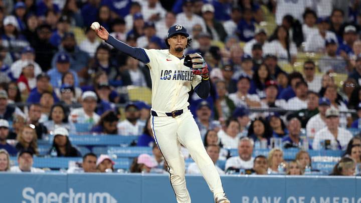 May 30, 2026; Los Angeles, California, USA; Los Angeles Dodgers third baseman Santiago Espinal (21) throws a ball to first base for an out during the fourth inning against the Philadelphia Phillies at Dodger Stadium. Mandatory Credit: Kiyoshi Mio-Imagn Images May 30, 2026; Los Angeles, California, USA; Los Angeles Dodgers third baseman Santiago Espinal (21) throws a ball to first base for an out during the fourth inning against the Philadelphia Phillies at Dodger Stadium. Mandatory Credit: Kiyoshi Mio-Imagn Images