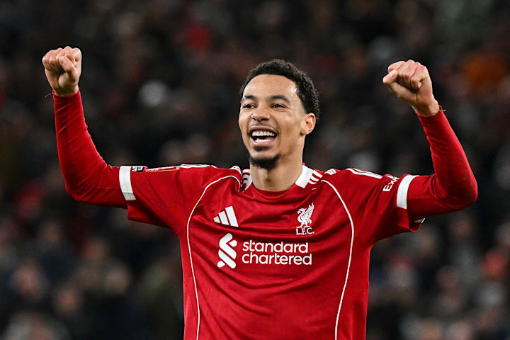 ฮูโก้ เอกิติเก้