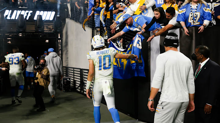 Los Angeles Chargers v Las Vegas Raiders