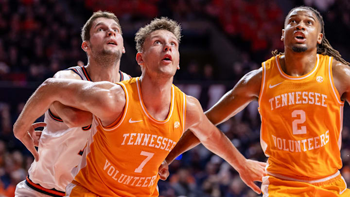 Tennessee v Illinois