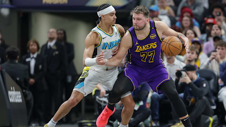 Los Angeles Lakers v Indiana Pacers