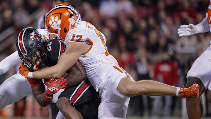 Clemson v Louisville Clemson v Louisville