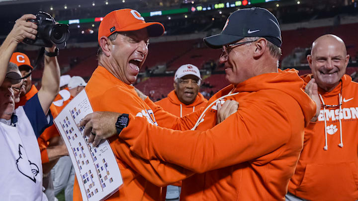 Clemson v Louisville Clemson v Louisville