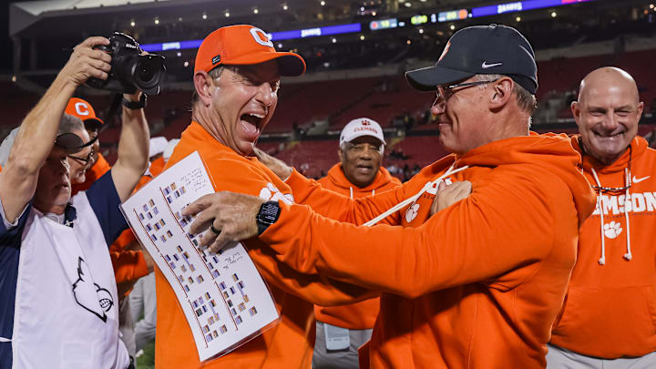 Clemson v Louisville Clemson v Louisville