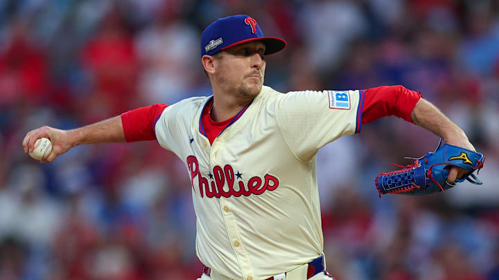 Former Philadelphia Phillies reliever Jeff Hoffman is reportedly in talks with the Toronto Blue Jays