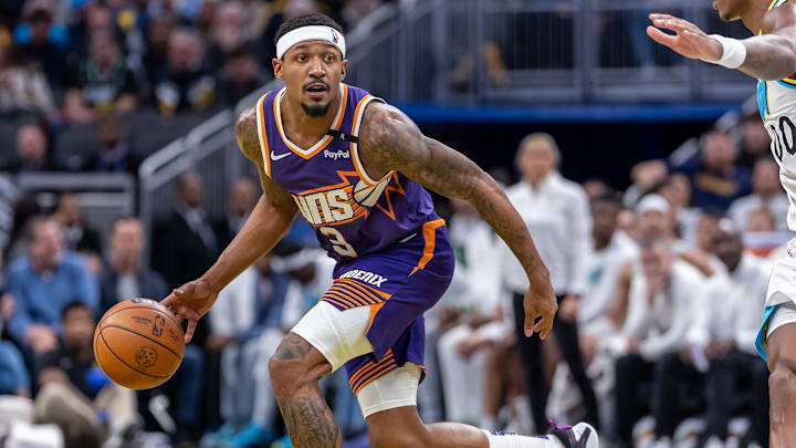 Phoenix Suns v Indiana Pacers