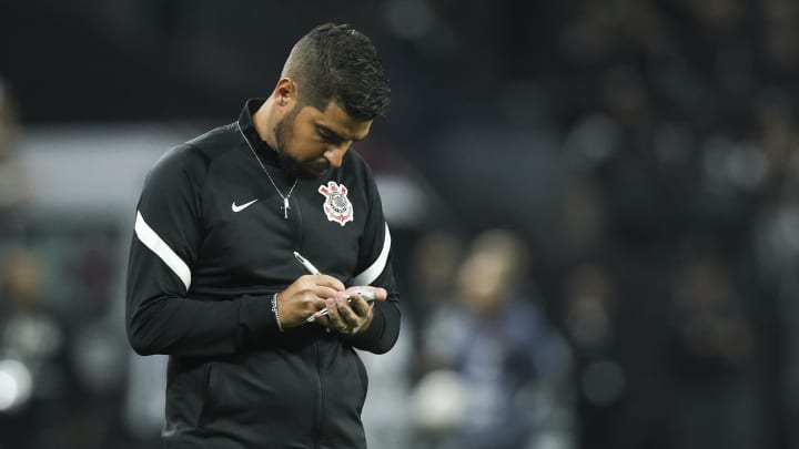 Time de António Oliveira está na zona de rebaixamento do Campeonato Brasileiro Time de António Oliveira está na zona de rebaixamento do Campeonato Brasileiro