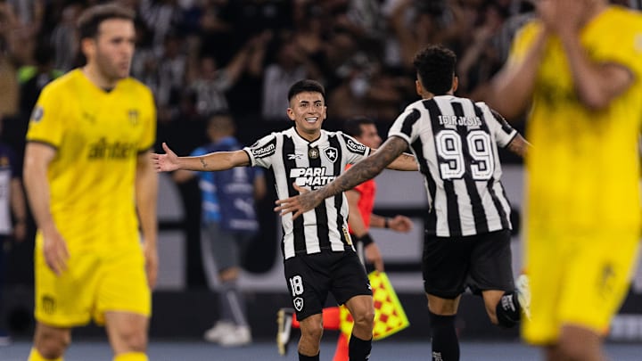 Botafogo viveu noite histórica com goleada sobre o Peñarol