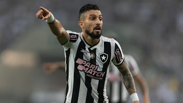 Alex Telles será o substituto de Guilherme Arana Alex Telles será o substituto de Guilherme Arana