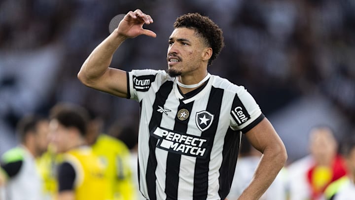 Adryelson foi campeão de tudo com o Botafogo em 2024