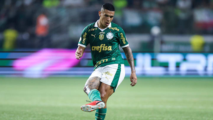 Naves interessa ao Botafogo