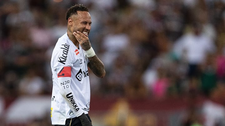 Santos de Neymar enfrenta dificuldades no mercado da bola Santos de Neymar enfrenta dificuldades no mercado da bola