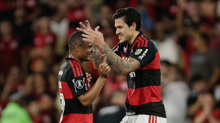 Pedro é o maior artilheiro do Flamengo no século, com 164 gols