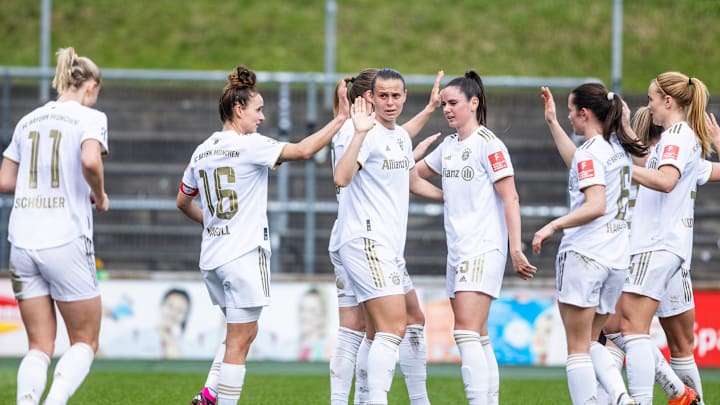 1. FC Koeln v FC Bayern Muenchen - FLYERALARM Frauen-Bundesliga