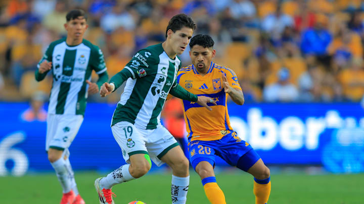 Tigres UANL v Santos Laguna - Torneo Clausura 2025 Liga MX