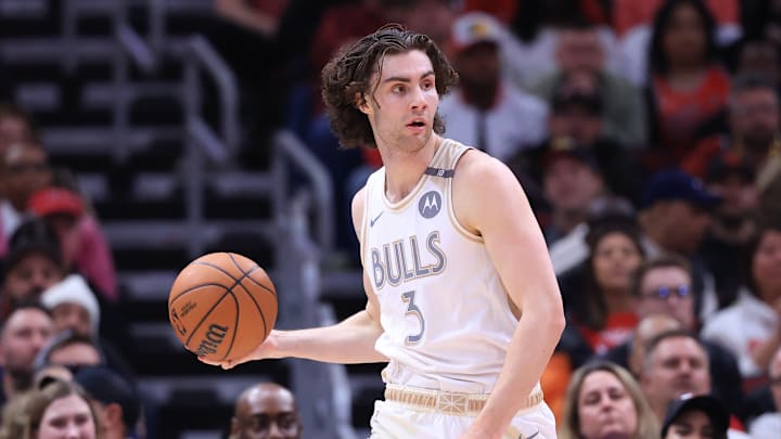 Dallas Mavericks v Chicago Bulls