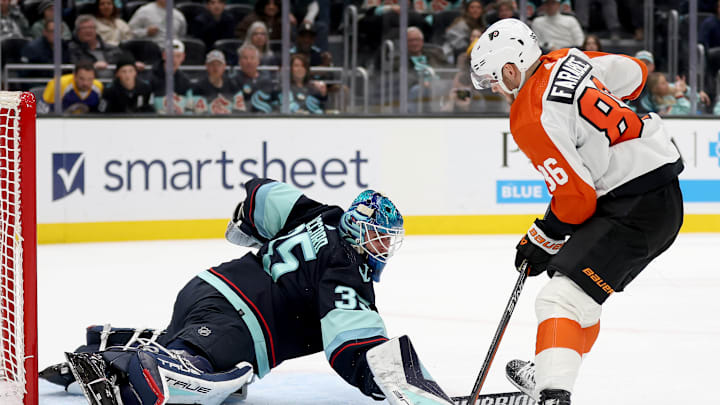 Joel Farabee has played well after a promotion to the top line. He has been one of the Flyers' best players as of late. 