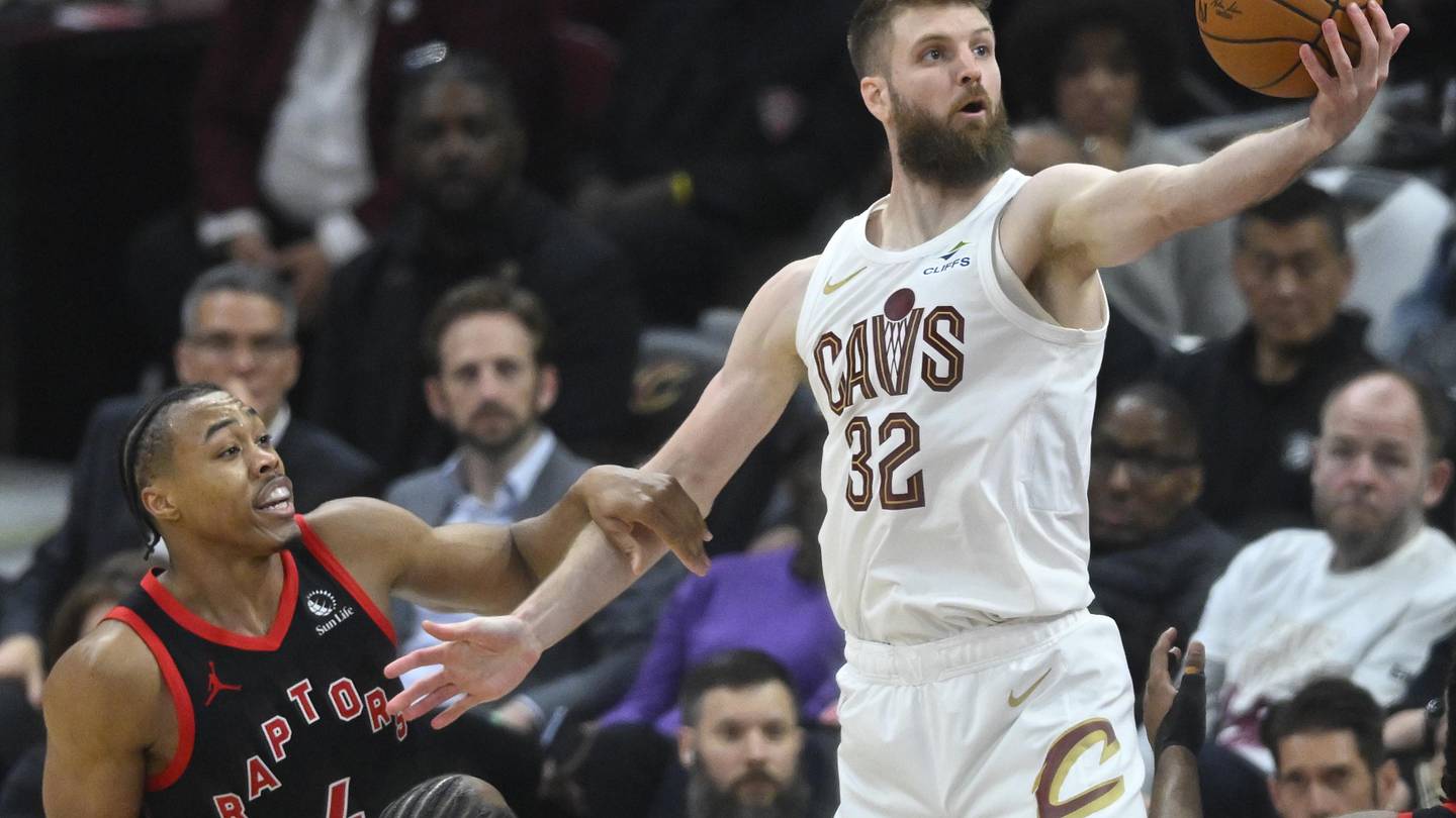 Dean Wade Will Emerge as Key X-Factor in Cavaliers' Series Against Pistons