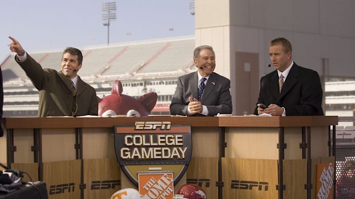 Tennessee Volunteers v Arkansas Razorbacks